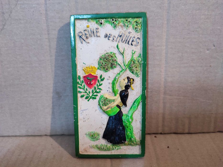 2 mici obiecte de colectie decorative, diferite