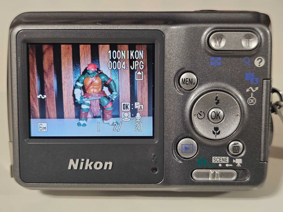 Aparat foto digital compact Nikon Coolpix L2 Y2K 6MP 3xZoom