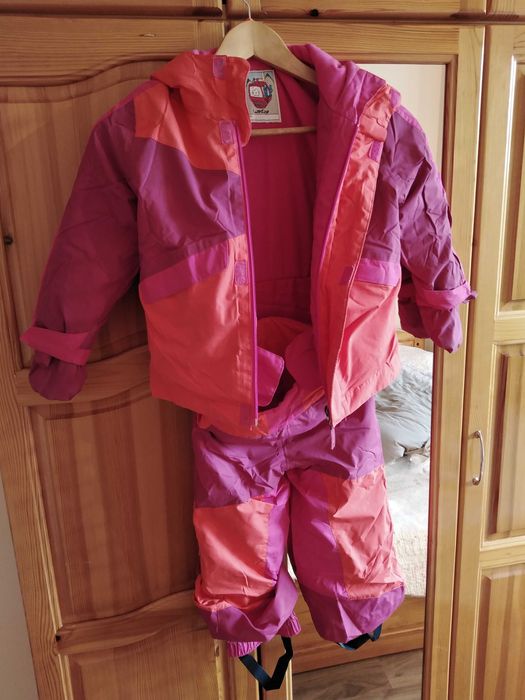 Зимно ски яке гащеризон комплект с качулка и ръкавици