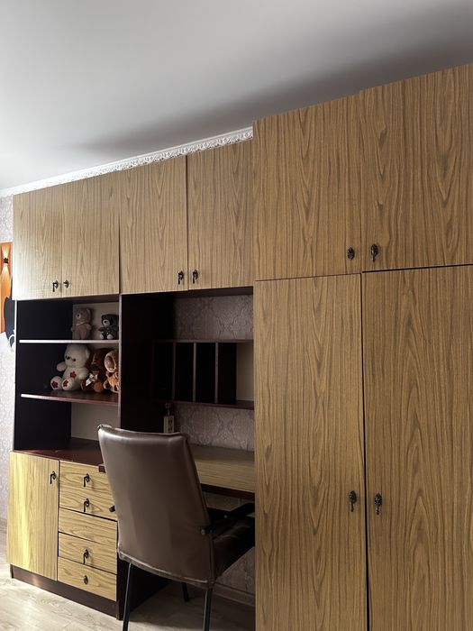 Комнатная стенка