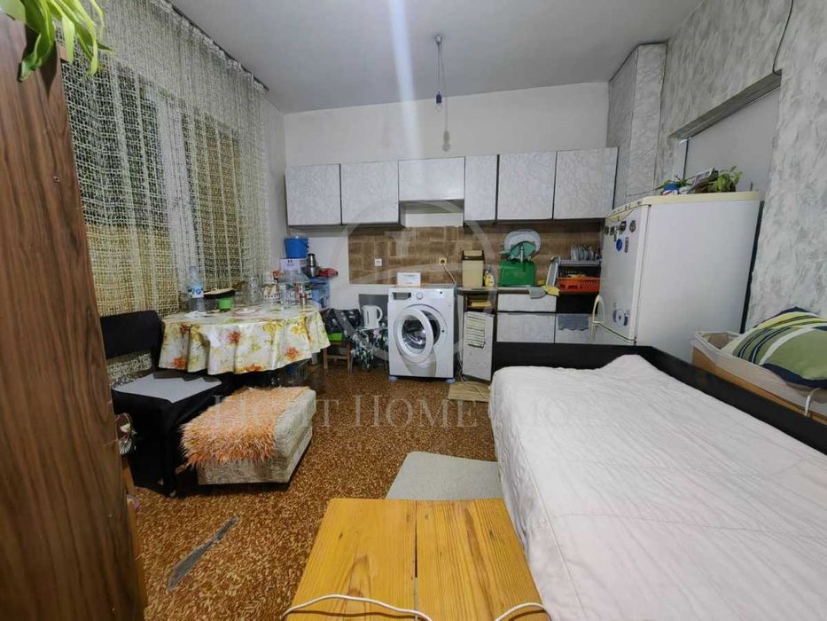 Продава се Тристаен апартамент в Пловдив, Тракия - 86 кв.м за 1489 €/кв.м - Снимка #2