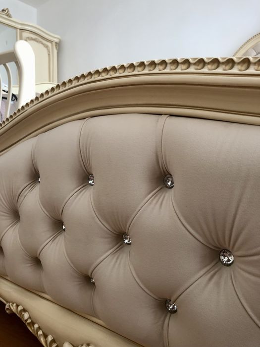 Спальный гарнитур в идеальном состоянии