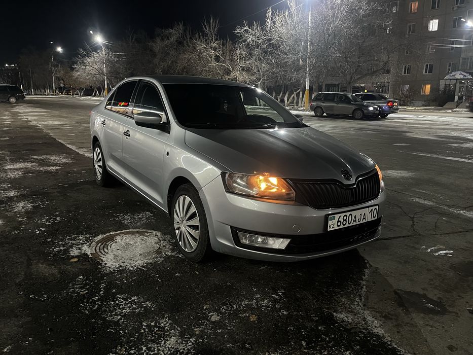 Skoda rapid 2013