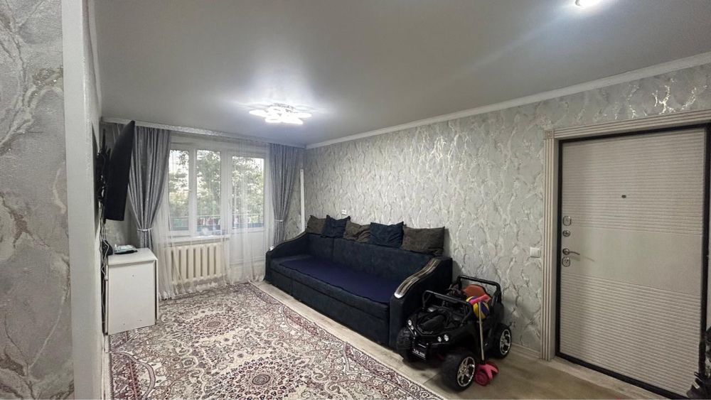 Продам 2 х комн квартиру срочно !!!