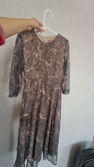 Продам новое платье