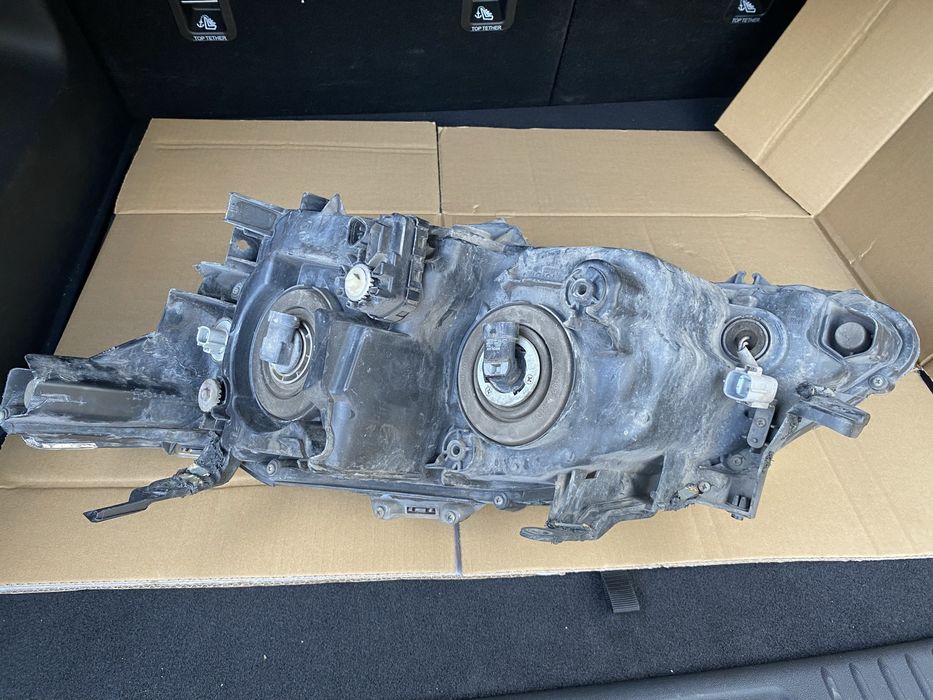 Фары Toyota Camry 55