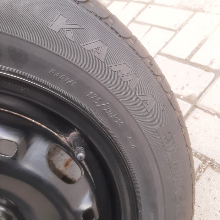 Продам два колеса 175 70 r14