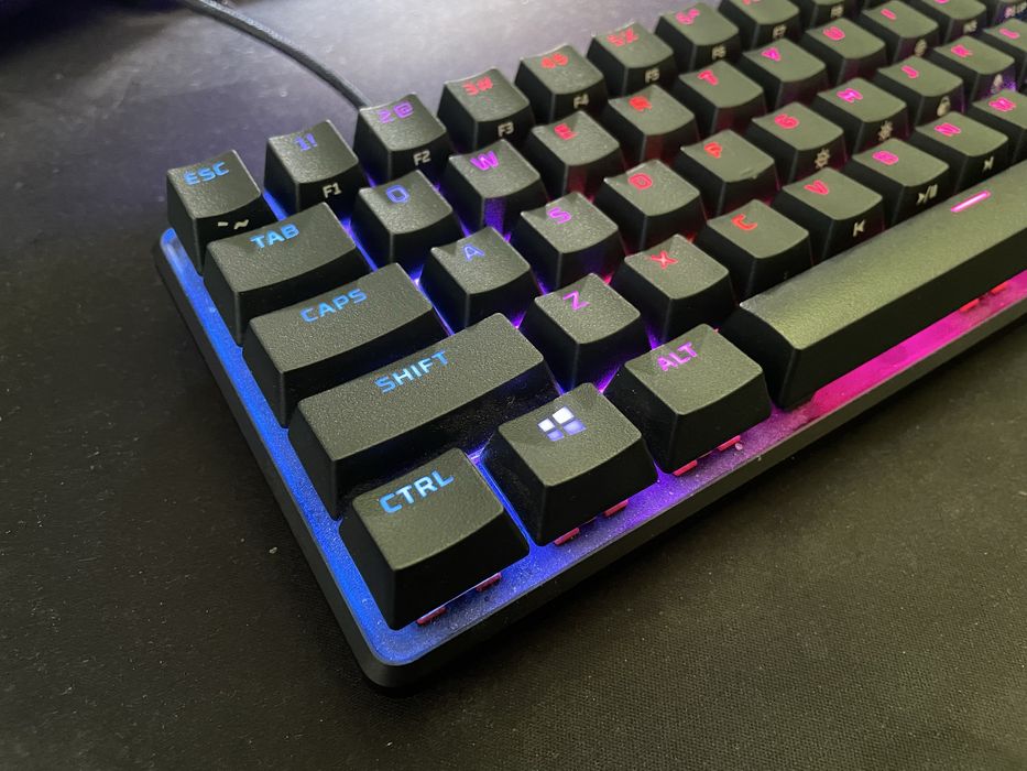 Tastatură HyperX Alloy Origins 60 (US Layout, 60%, red switches)