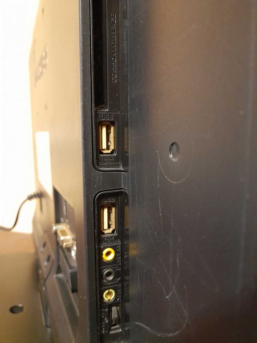 Продавам телевизор TOSHIBA