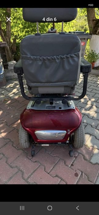 Scuter electric pentru persoane cu dizabilități sau vârstnice