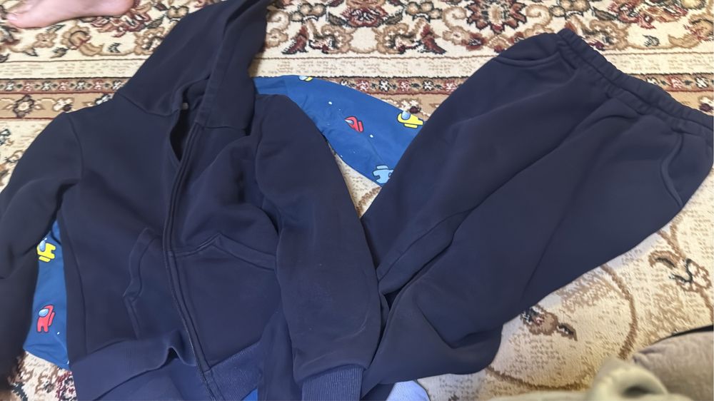 Продаются вещи на мальчика