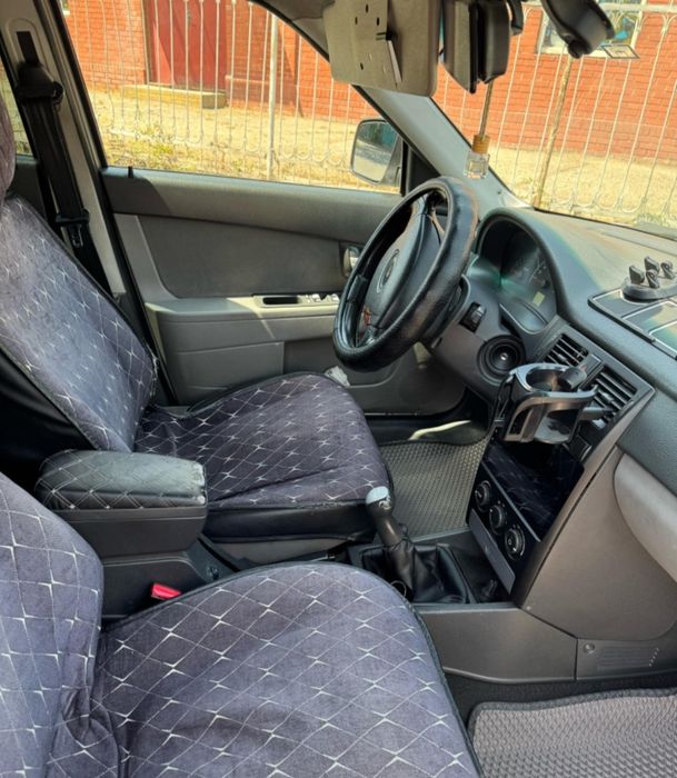 ПРОДАМ   Приору Люкс