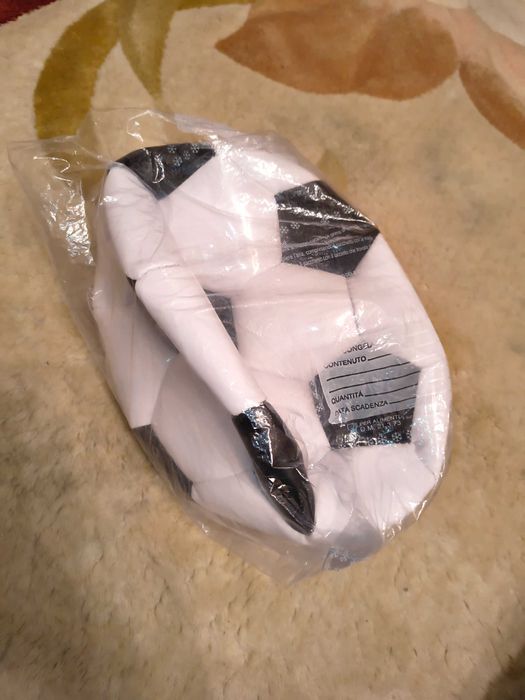 Minge de fotbal nou noută