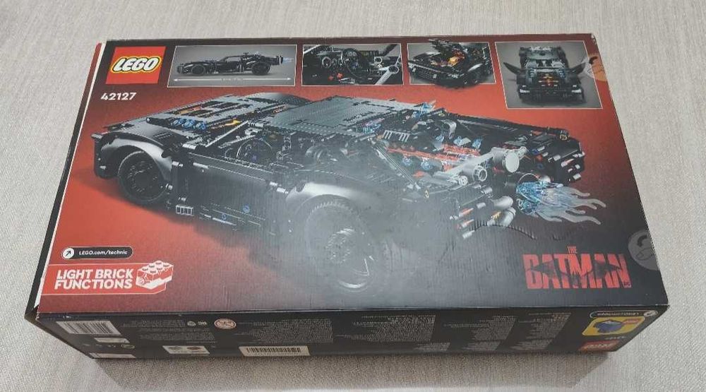 LEGO Бэтмобиль Technic 42127 — мощь, свет и стиль DC!
