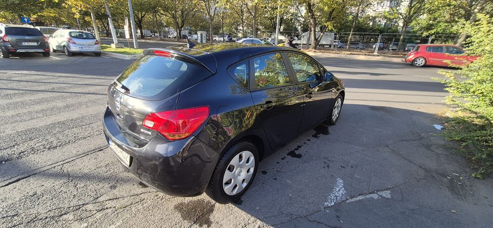 OPEL Astra 2012 — imagine 4