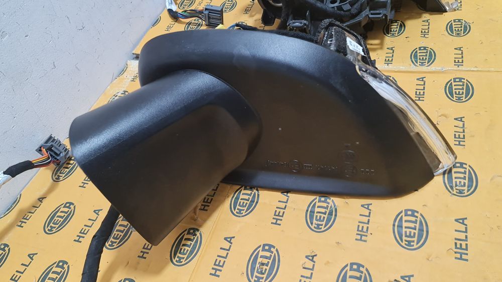 Brat oglinda semnalizare Volvo XC90 XC60 2 II 2019+