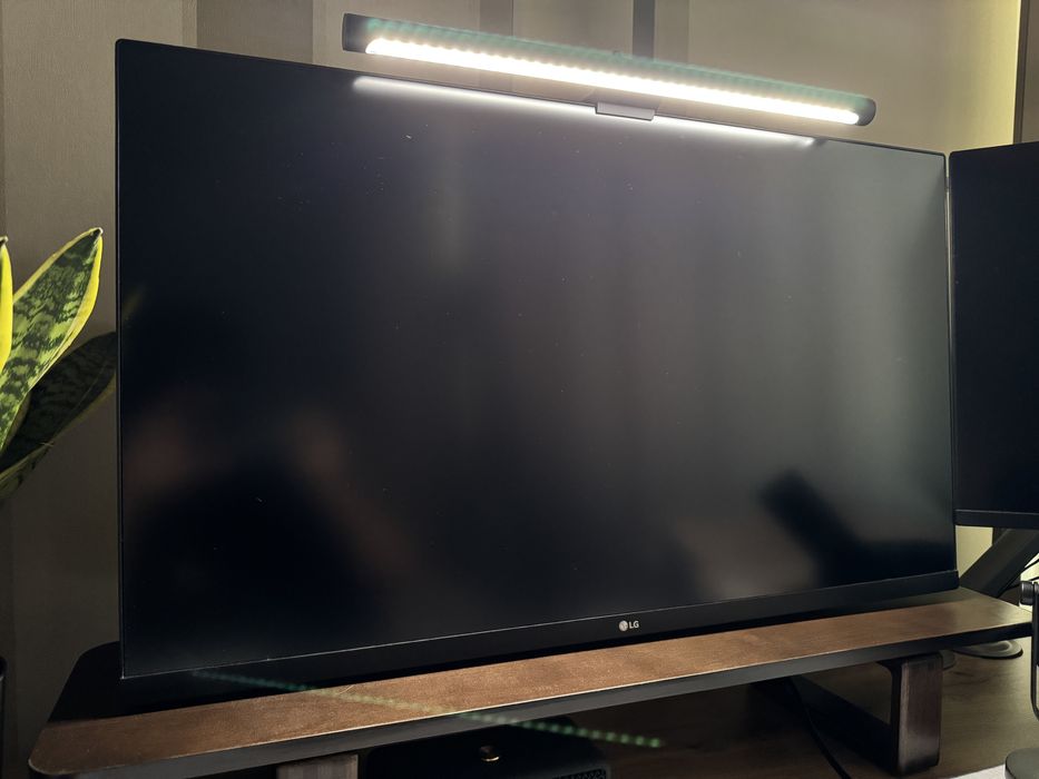 Монитор LG 32 4K