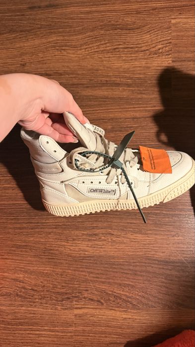 Off white обувки