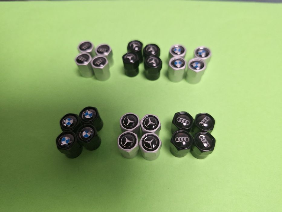 Капачки за вентили на AUDI Mercedes BMW Опел сиви или черни