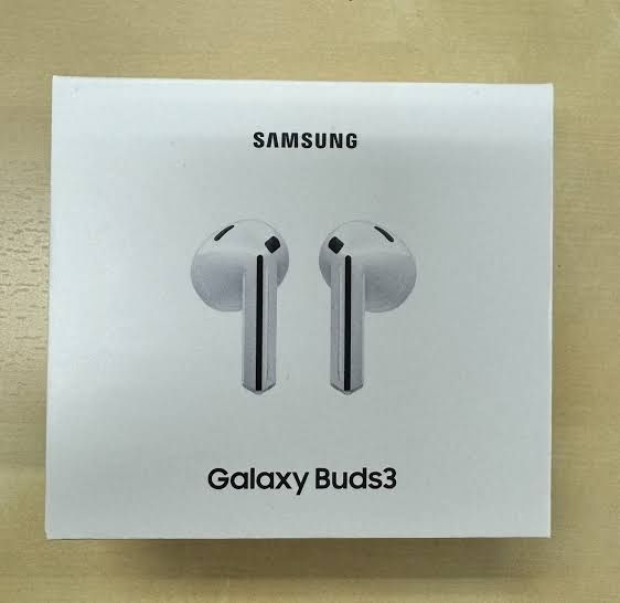 Samsung Buds 3 deyarli yangi ideal holatda