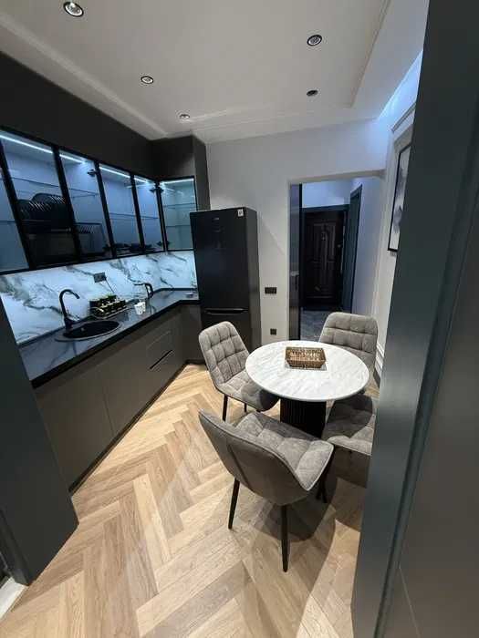 R17! Сдам ШИКАРНУЮ квартиру 2/4/9 на Ц1 ор-р Бибигон!!