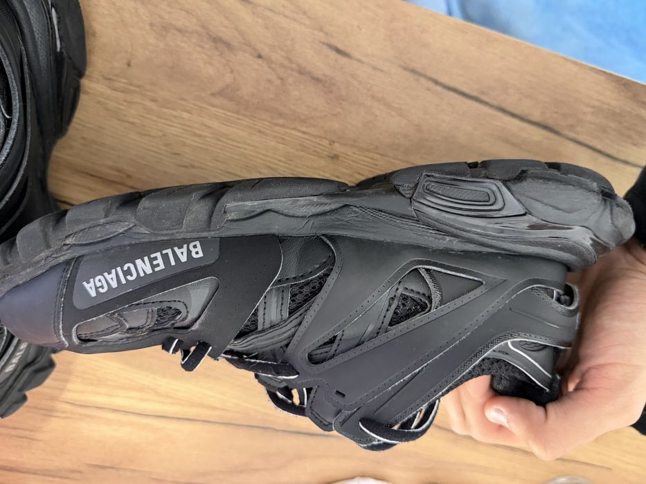 BALENCIAGS TRACK 40 номер