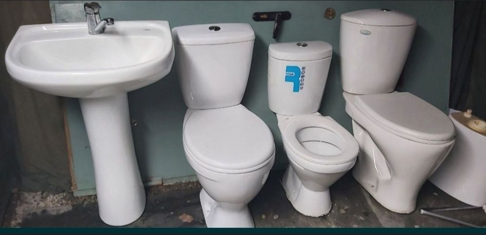 Продам унитазы в хорошем состоянии