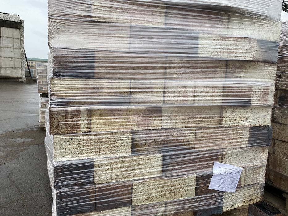 Кирпич полуторный керамический