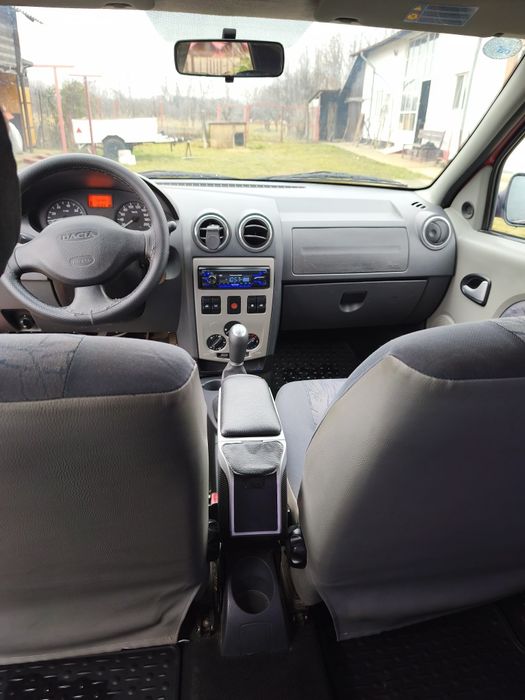 Vând Dacia Logan 1.4 2006