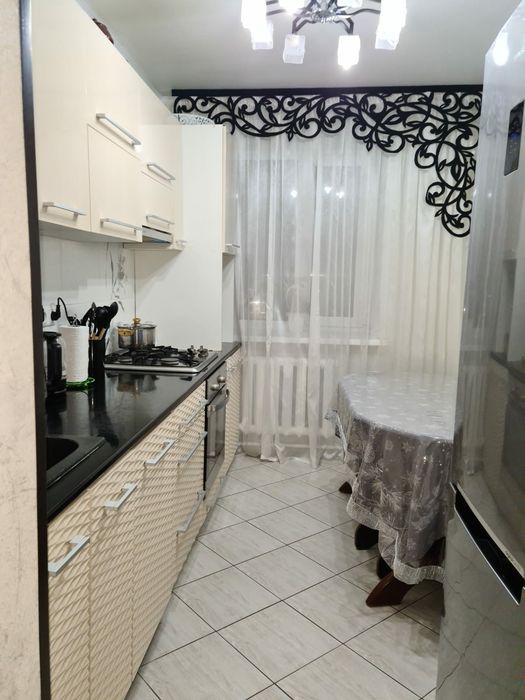 Продам 3 ком центр