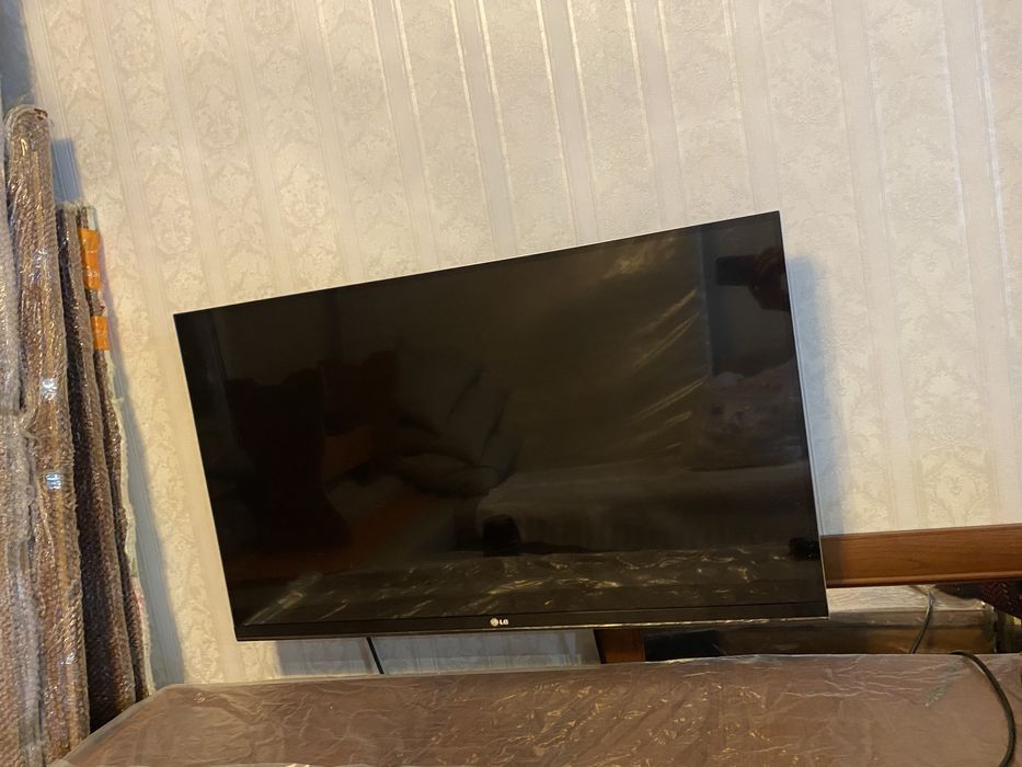 Продам телевизор LG