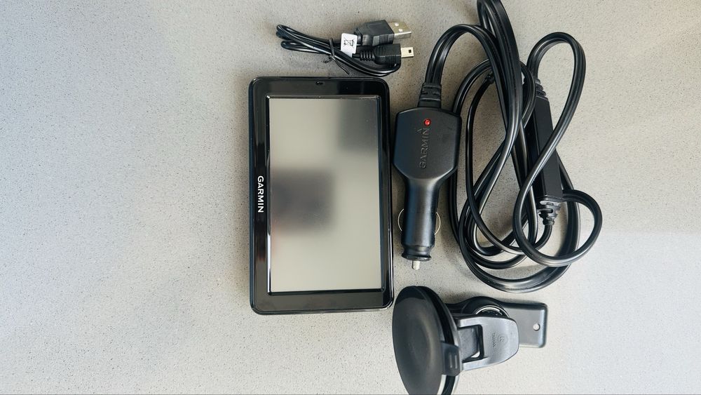 Навигация GARMIN nuvi 2595 LM