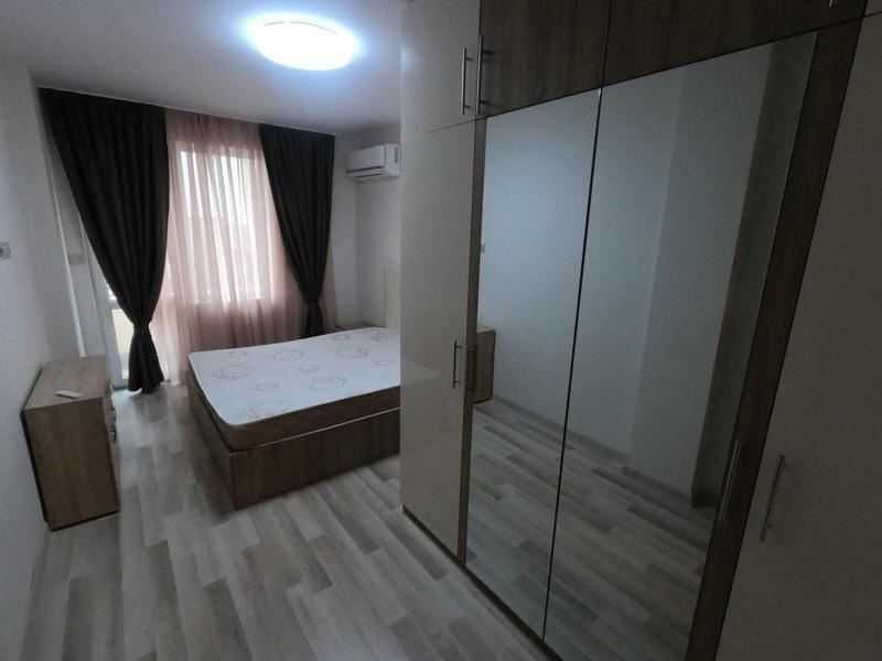 Продава се Двустаен апартамент в София, Слатина - 72 кв.м за 2028 €/кв.м - Снимка #1