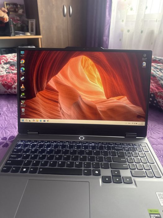 Lenovo gaming cu garantie , o data folosit