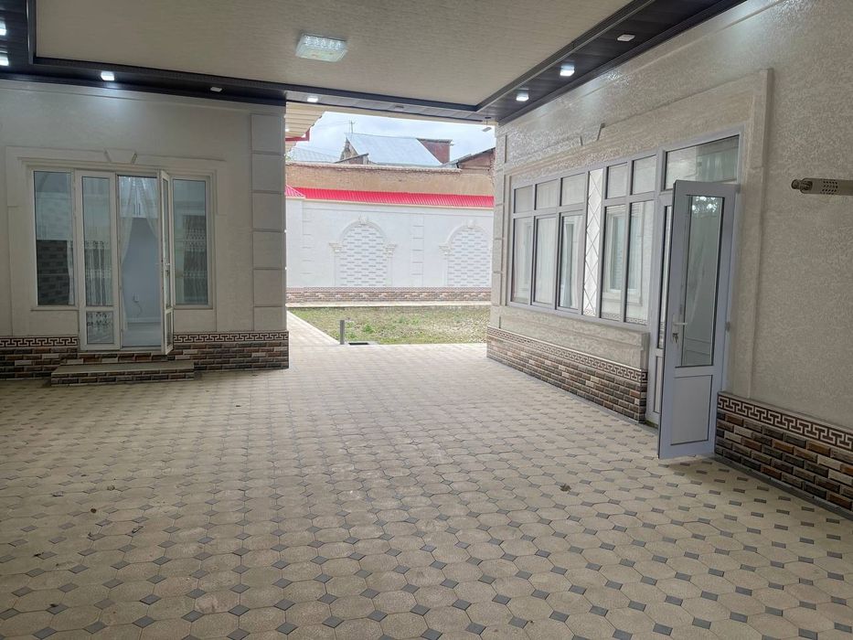 Продаётся ховли 6 соток 6 комнатная. Гор гаи