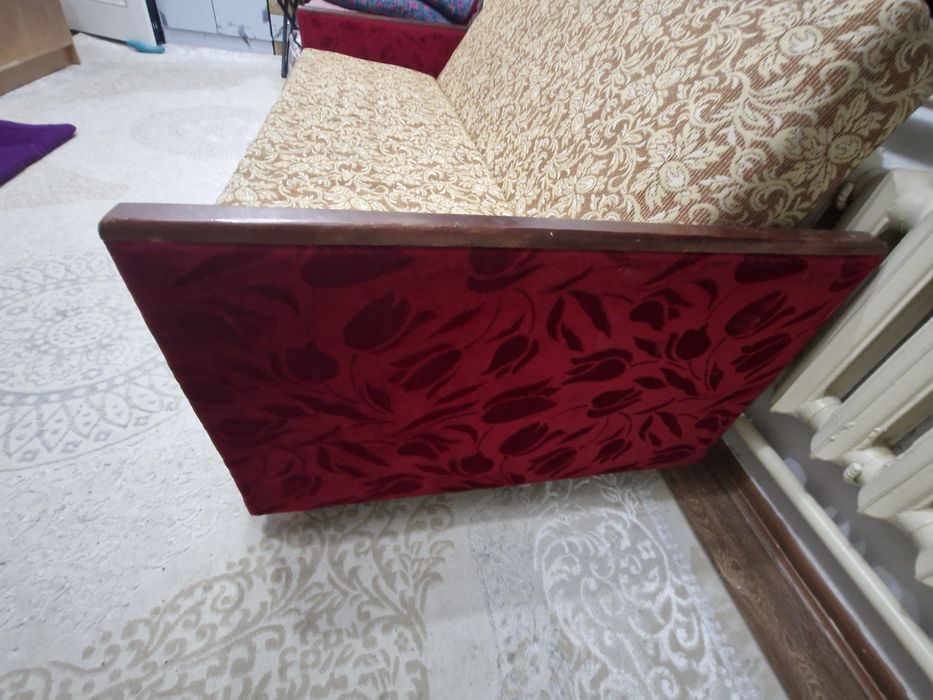 Продам диван советский