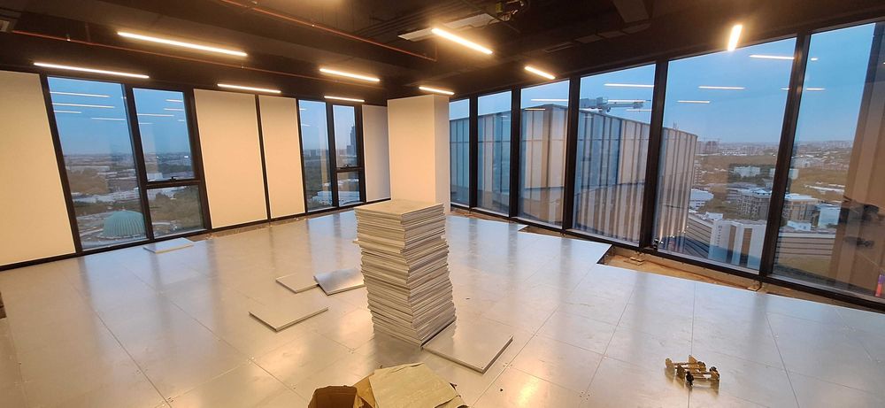 Монтаж фальшпола и ковровых покрытий  Полы под ключ Гарантия до 10 лет