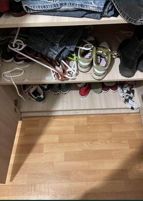 Продам  шкаф для одежды