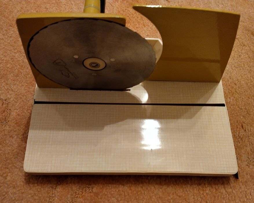 Машинки за рязане на хляб и колбаси