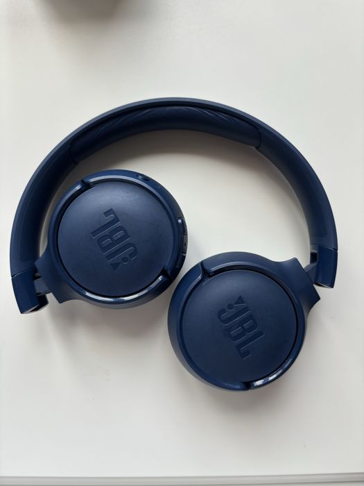 Наушники JBL 520BT