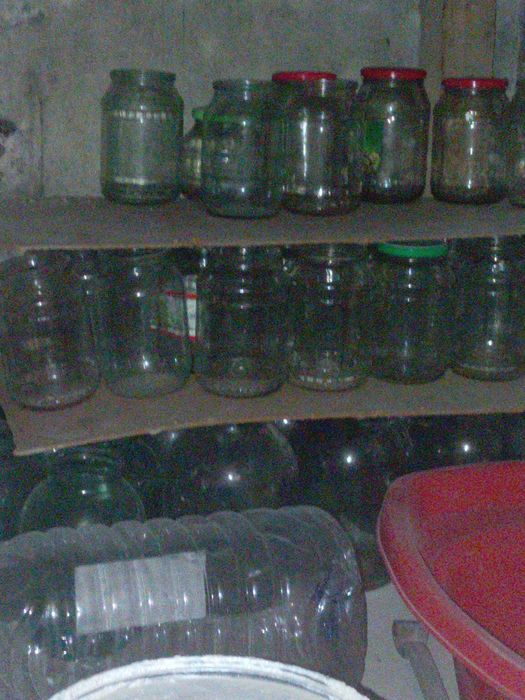 Шиша банкалар сотилади