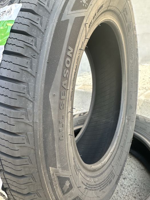 Нови всесезонни бусови гуми LANDSPIDER DURATRAXX VAN A/S 175/70R14C 95/93T 1757014 1757014C