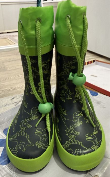Детские резиновые сапоги