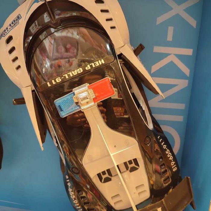 Полицейска кола с дистанционно, отварящи врати, Бугати