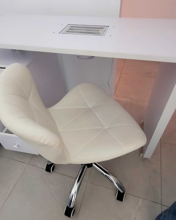 Pat masaj/gene si masa manichiură