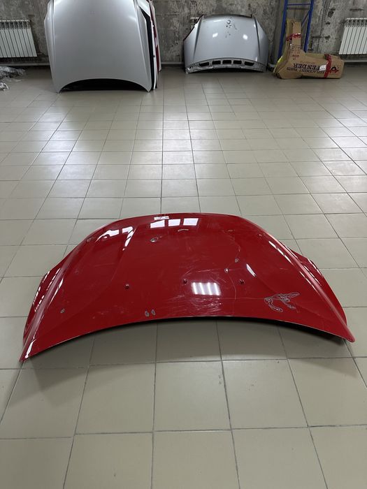 Капот Volvo V40 Вольво В40