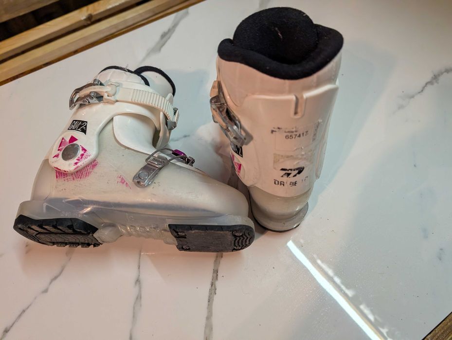 Употребявани Ски с автомати   и Ски обувки