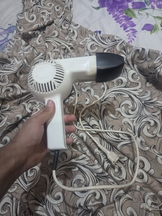 Продавам сешолар