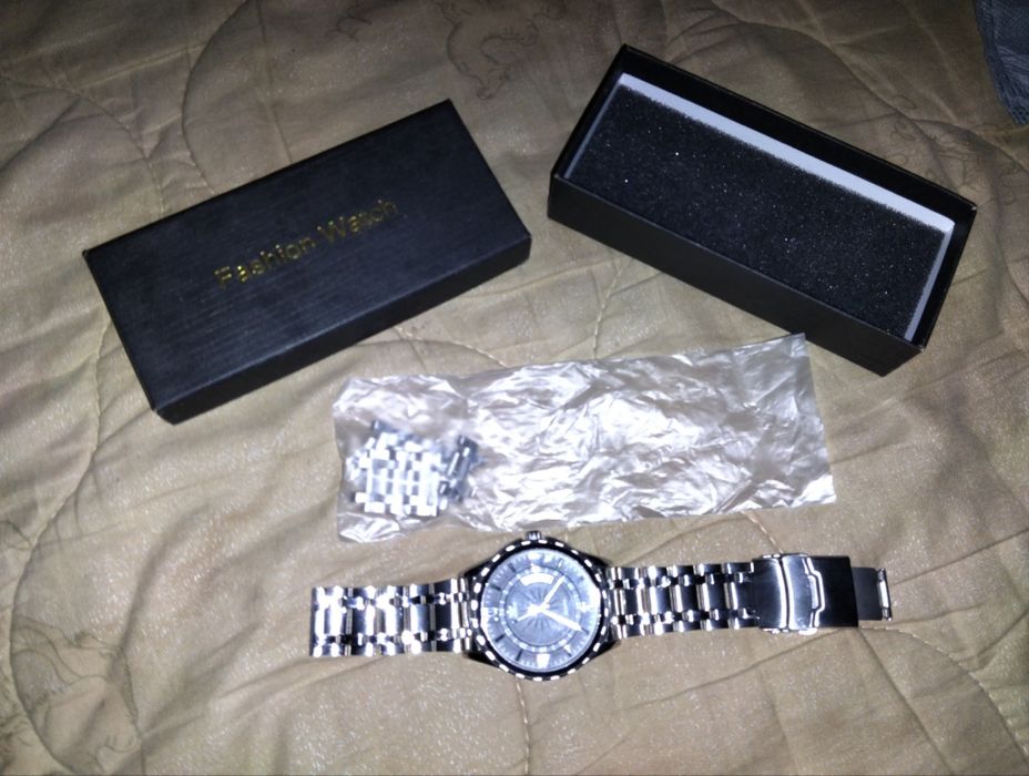 Продам часы Fashion Watch