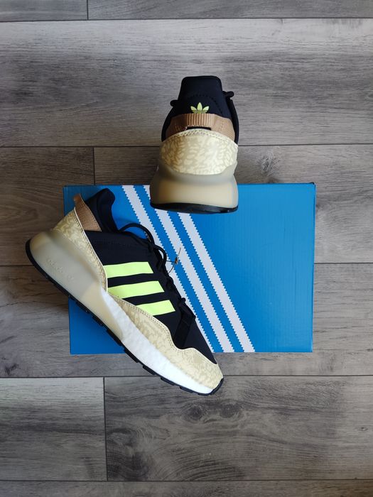 Adidas ZX 2K Boost Pure Craiova • OLX.ro